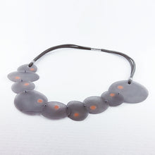 Carica l'immagine nel visualizzatore di Gallery, Collana Petra