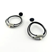 Carica l'immagine nel visualizzatore di Gallery, Orecchini Cerchi