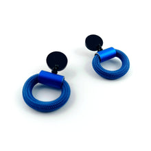 Carica l'immagine nel visualizzatore di Gallery, Orecchini cerchio