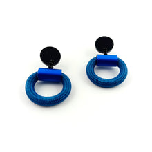 Carica l'immagine nel visualizzatore di Gallery, Orecchini cerchio