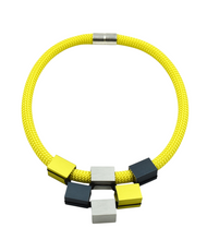 Carica l'immagine nel visualizzatore di Gallery, Collana Qubi