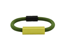 Carica l'immagine nel visualizzatore di Gallery, Bracciale Cilindro