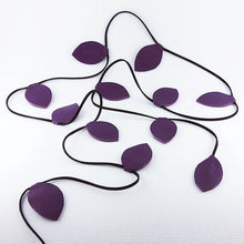 Carica l'immagine nel visualizzatore di Gallery, Collana Foglia