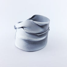 Carica l'immagine nel visualizzatore di Gallery, Bracciale V33 White medio 2