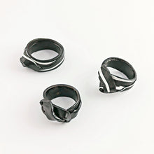 Carica l'immagine nel visualizzatore di Gallery, Anello piccolo V33 White Album