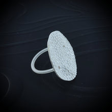 Carica l'immagine nel visualizzatore di Gallery, Anello Nuvola grande