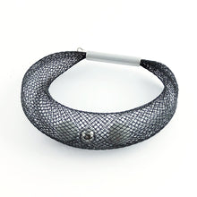 Carica l'immagine nel visualizzatore di Gallery, Bracciale ciambella grande