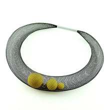 Carica l'immagine nel visualizzatore di Gallery, Ciambella grande