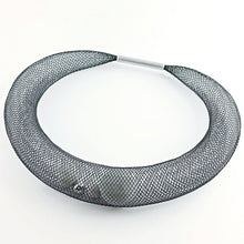 Carica l'immagine nel visualizzatore di Gallery, Ciambella grande