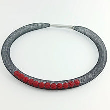 Carica l'immagine nel visualizzatore di Gallery, Collana Ciambella piccola