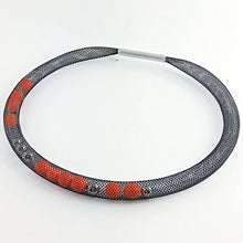 Carica l'immagine nel visualizzatore di Gallery, Collana Ciambella piccola