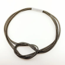 Carica l'immagine nel visualizzatore di Gallery, Collana Nodo Strass