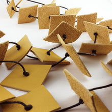 Carica l'immagine nel visualizzatore di Gallery, Collana Quadrotta