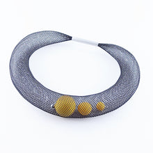 Carica l'immagine nel visualizzatore di Gallery, Ciambella grande