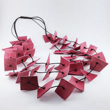 Carica l&#39;immagine nel visualizzatore di Gallery, Collana Quadrotta

