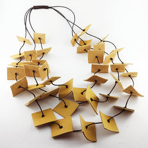 Collana Quadrotta