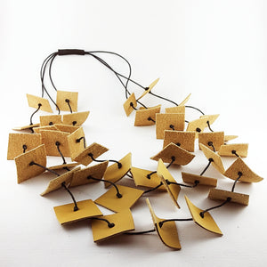 Collana Quadrotta